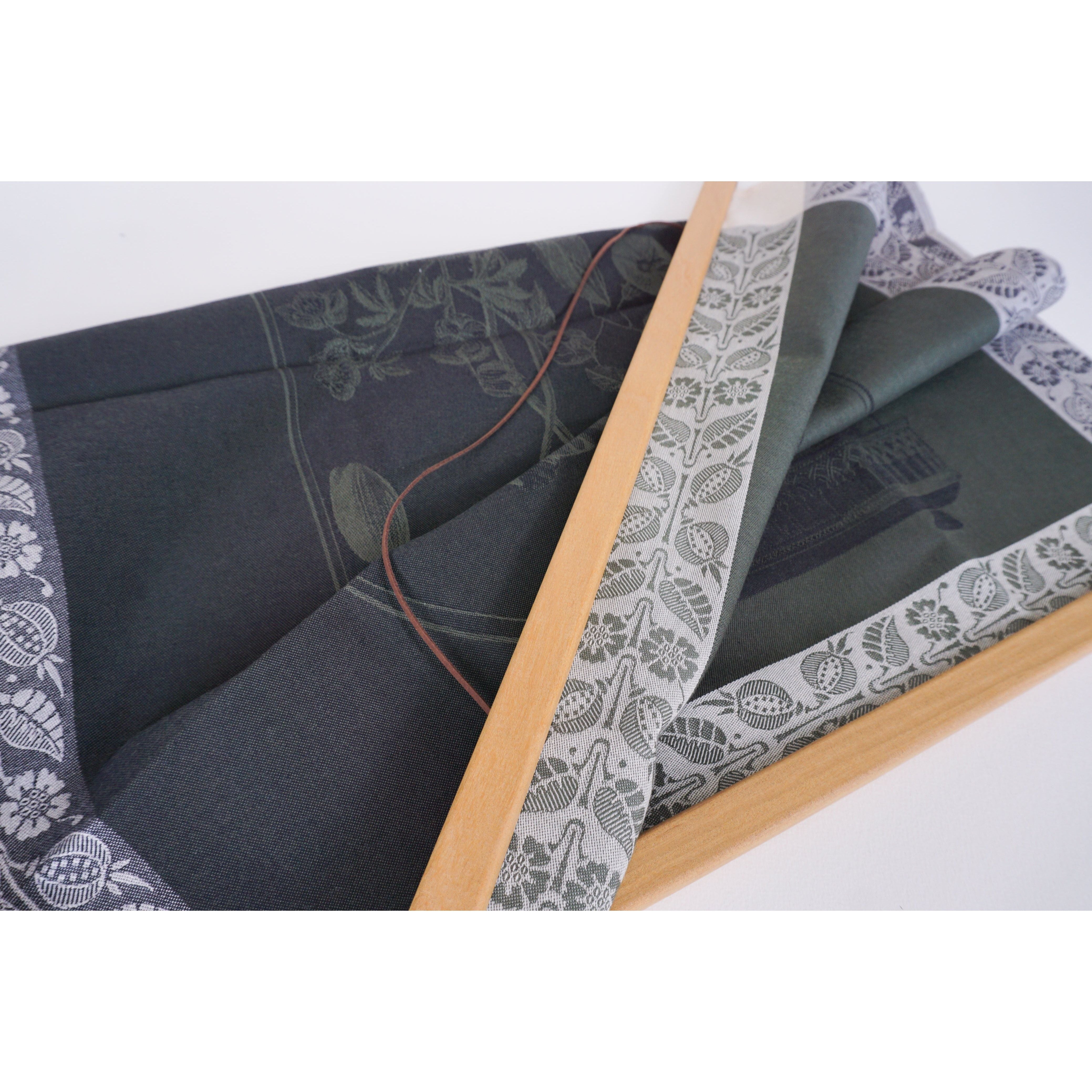 Magnetic Tea Towel Frame