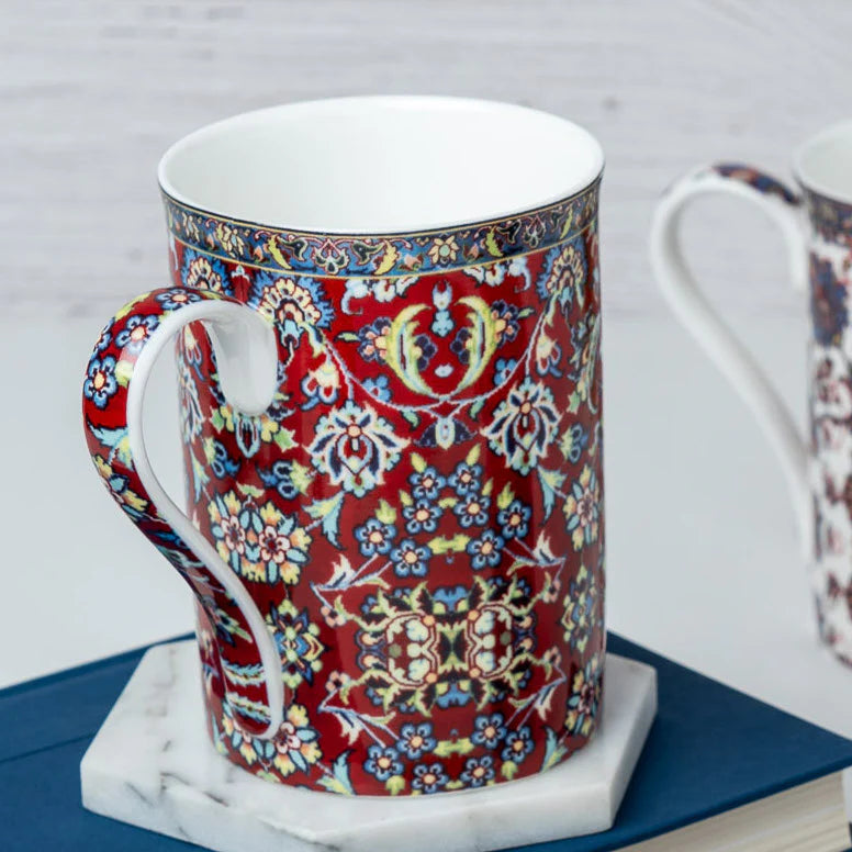 Tasse rouge tapisserie persane
