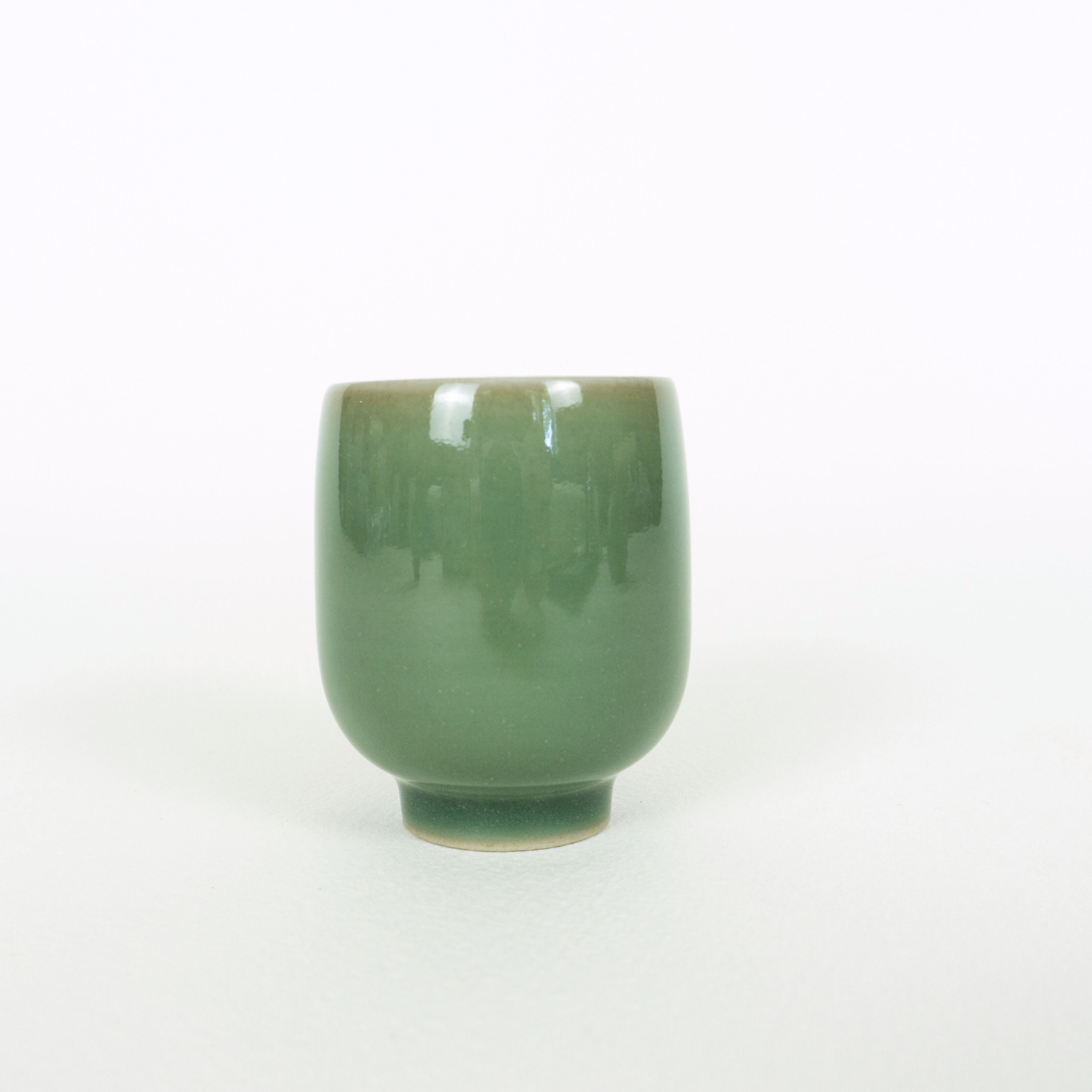 Tasse à thé, céladon du four Yue, courte
