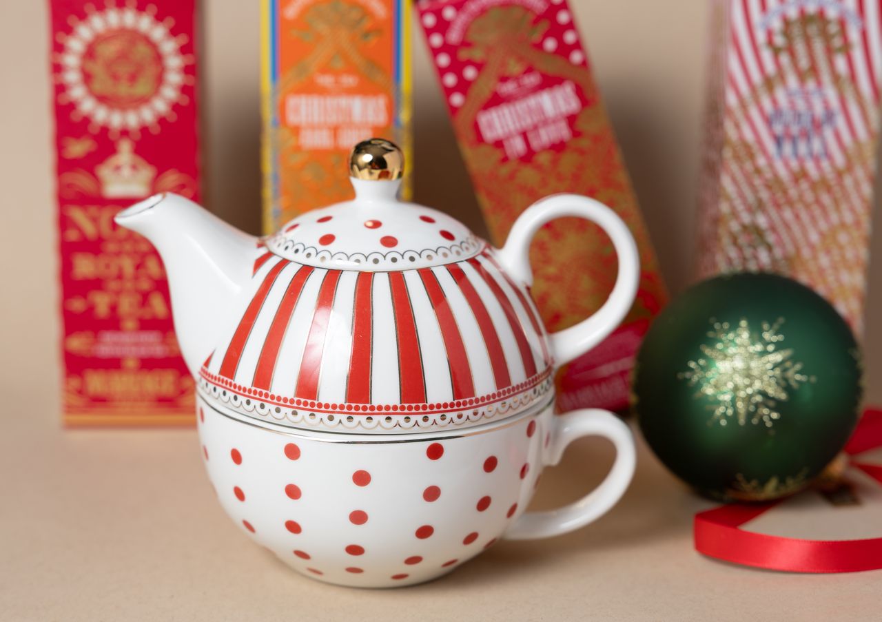 Red Stripes & Dots Tea For One Set